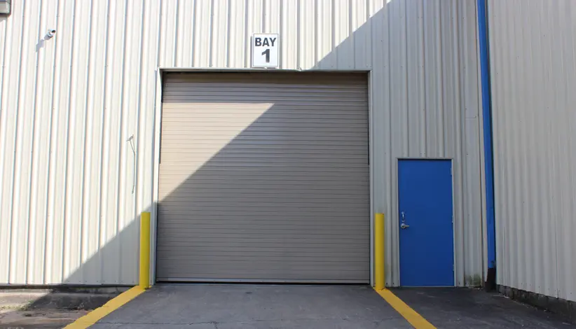 Clopay extreme 300 series door large