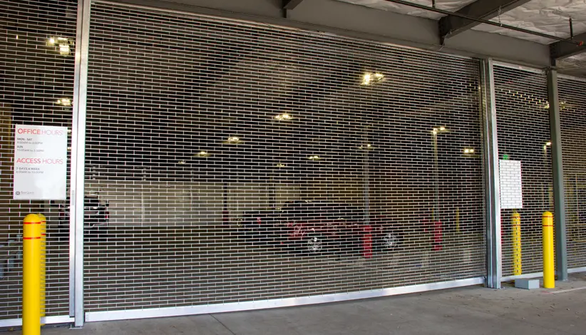 Clopay extreme 300 series grille large