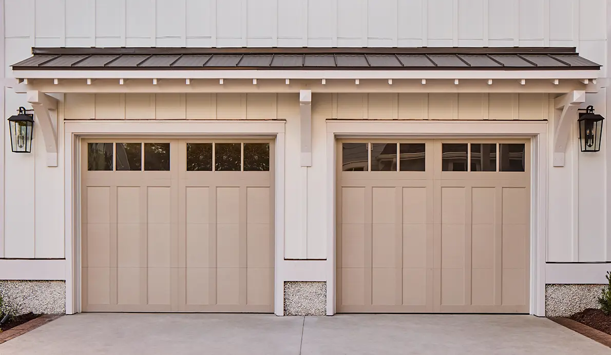 Clopay Canyon Ridge&reg; Carriage House (4-Layer) garage door