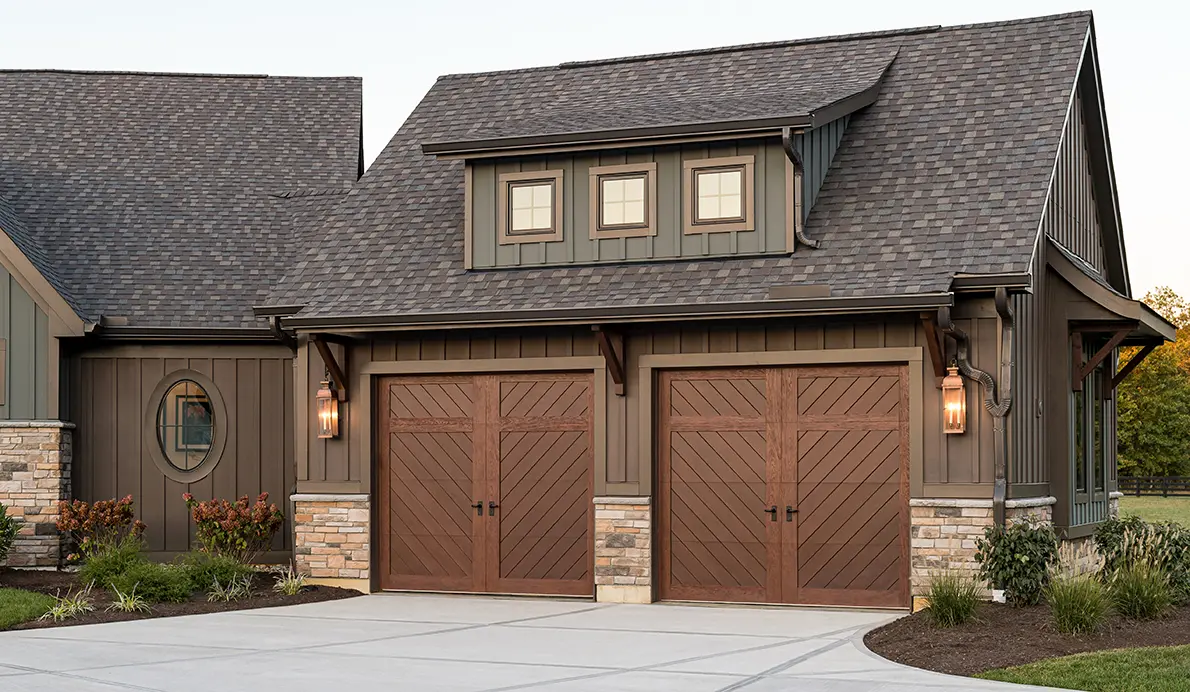 Clopay Canyon Ridge&reg; Chevron garage door