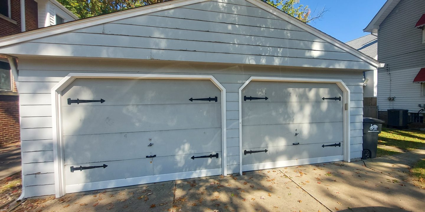 Garage door exterior at a Proactive Garage Door Repair customer home, photo 3