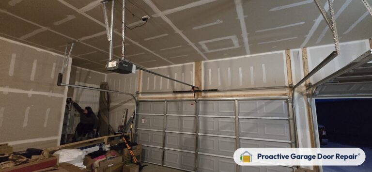 Garage door repair in Hinckley, OH, photo 1