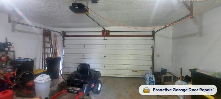 Garage door repair in York Township, OH, photo 1