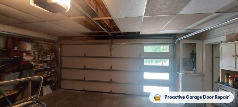 Garage door repair in Middleburg Heights, OH, photo 1