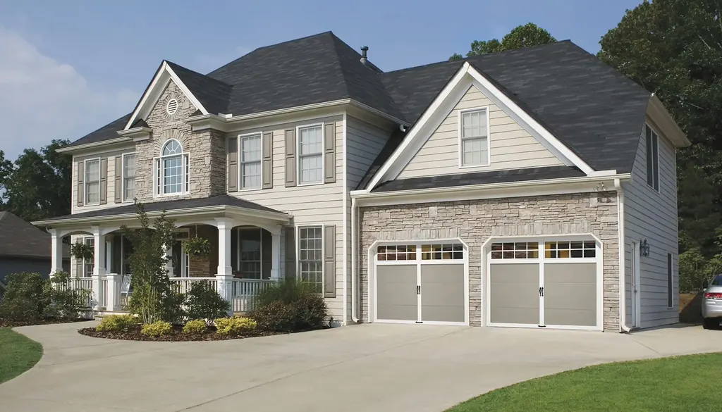Clopay Grand Harbor garage door, example 2